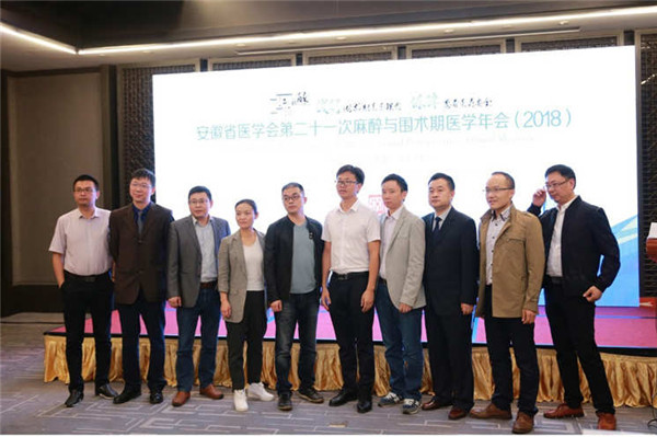 15397377996179.jpg 合影_副本_副本.jpg