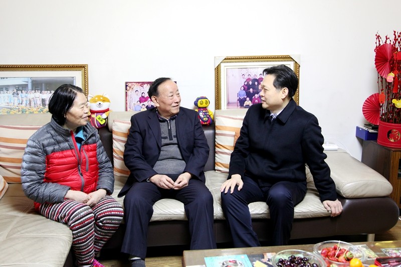 老同志2.jpg